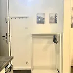 Chopin Self Check-in Apartman Varsó