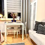 Chopin Self Check-in Apartment