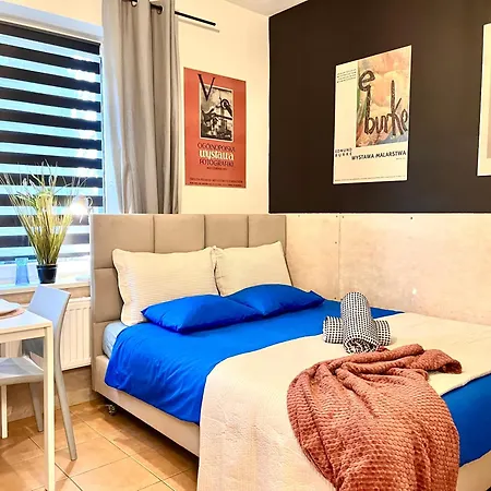 Chopin Self Check-in * Warszawa