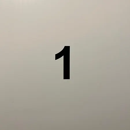 Chopin Self Check-in * ワルシャワ